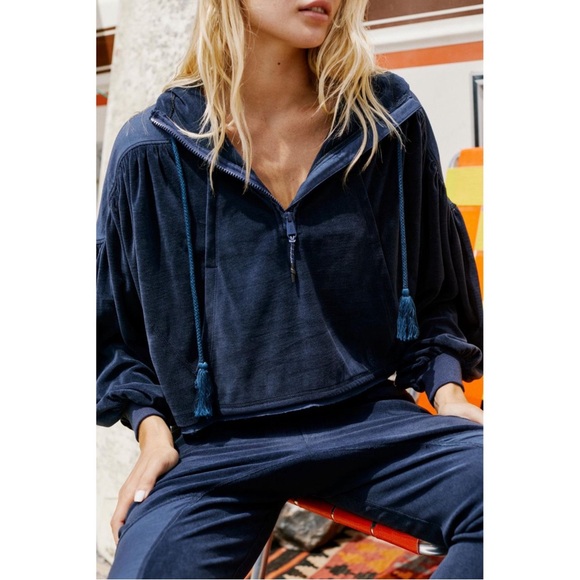 Free People FP Movement Let It Go Sweatshirt ⭐️ - Picture 4 of 5